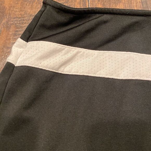 athleta black skort with white trim size XS in GUC athletic running training - Picture 4 of 10
